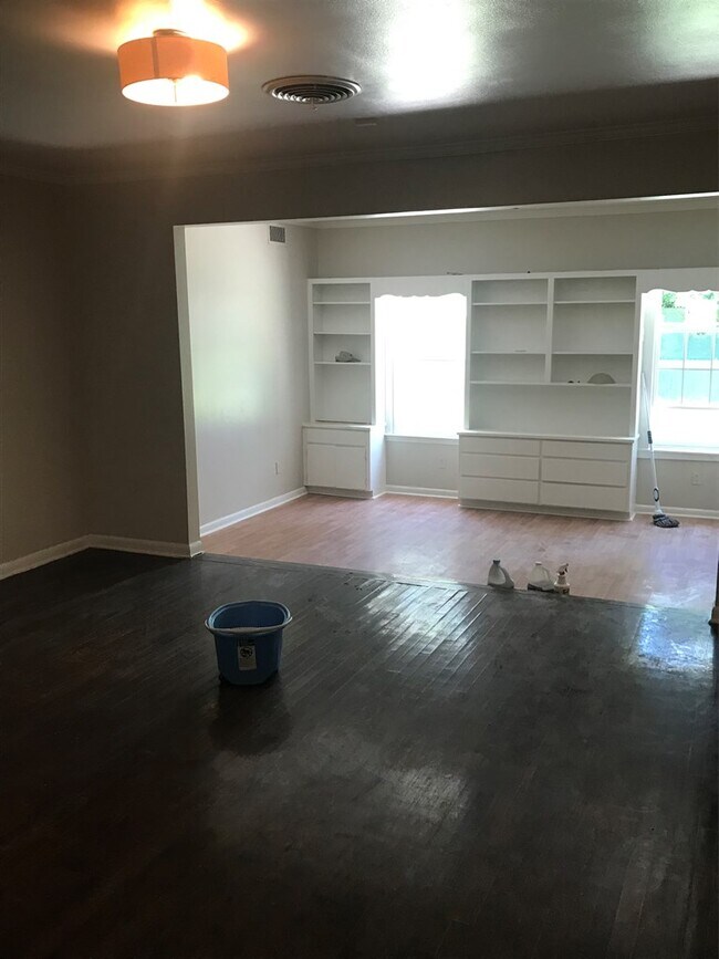 Photo - 111 Woodland Dr