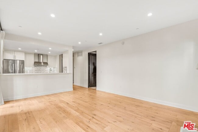 Photo - 10647 Ashton Ave Unit 203