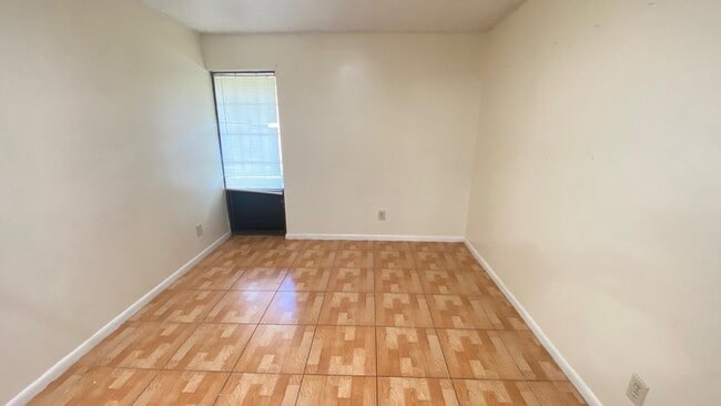 Photo - 5935 Forest Hill Blvd Unit 8