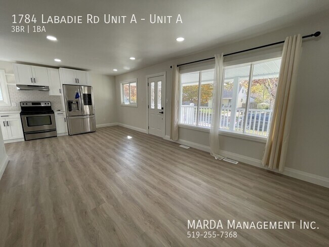 Photo - RENOVATED 3 BED/1 BATH MAIN FLOOR UNIT EAST WINDSOR + 60% OF UTILITIES Unit A