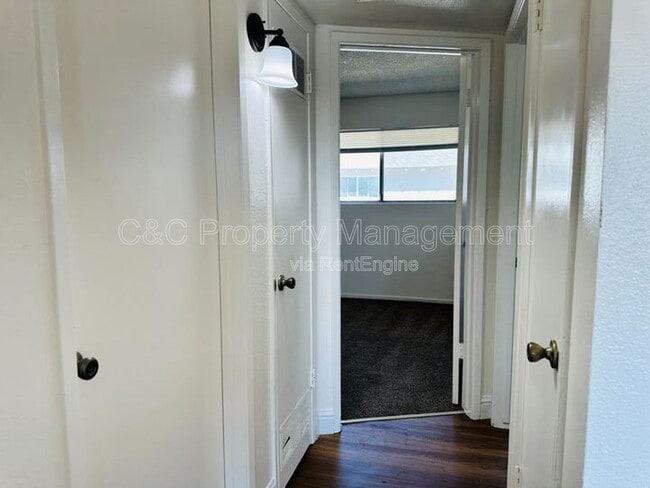 Photo - 1668 W Ashlan Ave