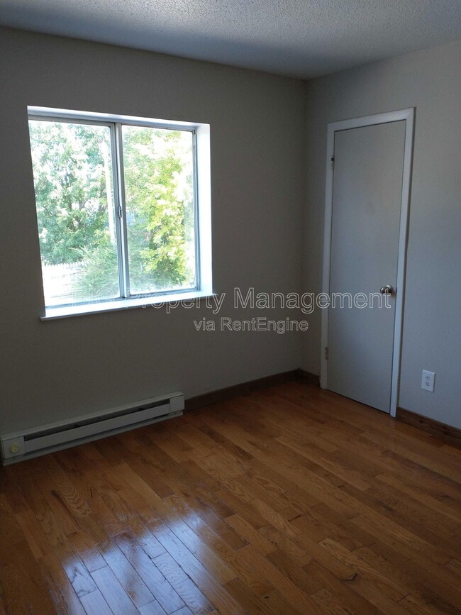 Photo - 427 W G St Condo Unit 7