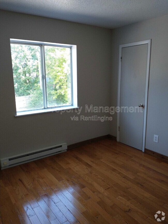 Building Photo - 427 W G St Unit 7 Rental