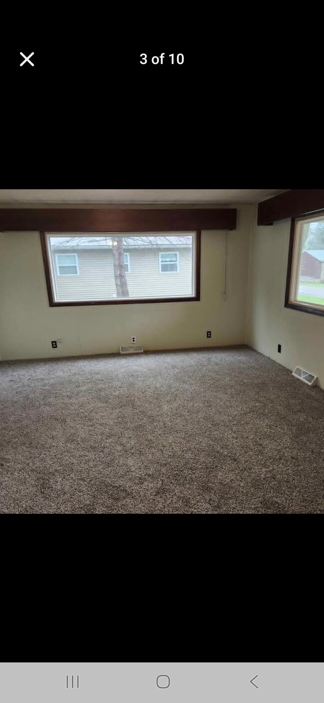 Photo - 306 2nd St