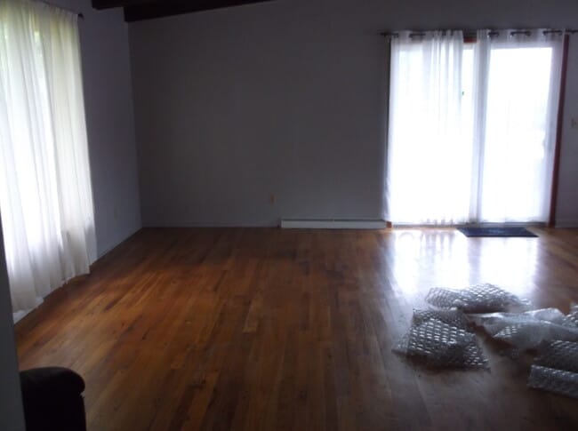 Photo - 8843 Karlen Rd