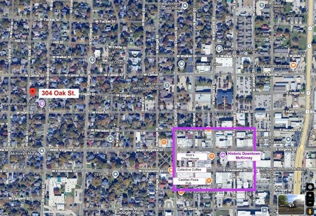 Building Photo - 304 N Oak St