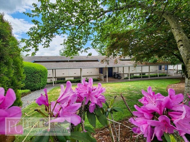 Photo - 8500 SW Canyon Dr Unit 4