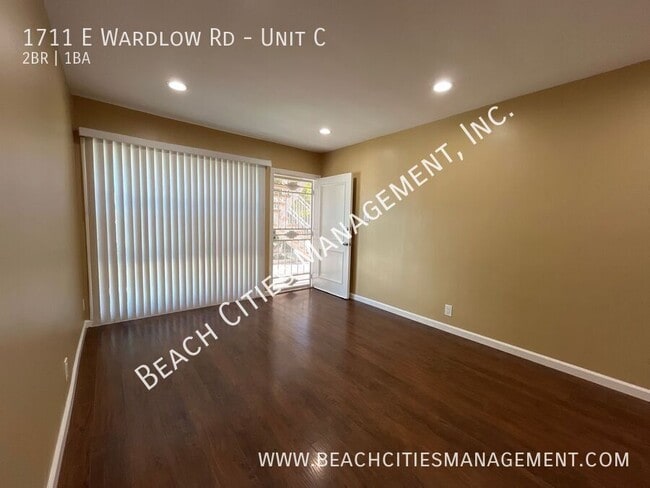 1711 E Wardlow Rd Unit C
