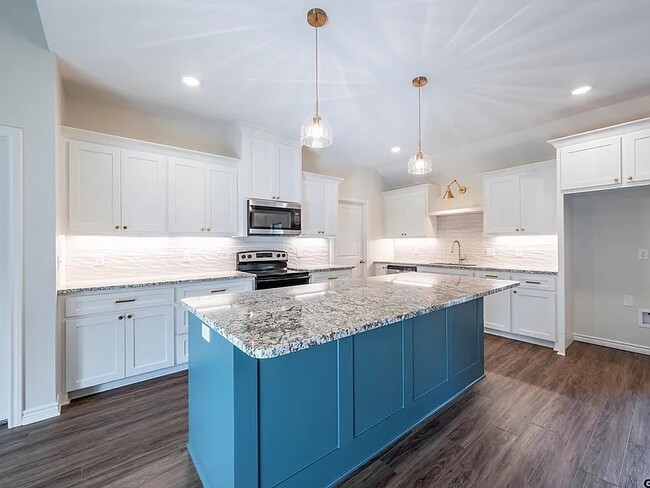 Photo - 215 Timberline Dr