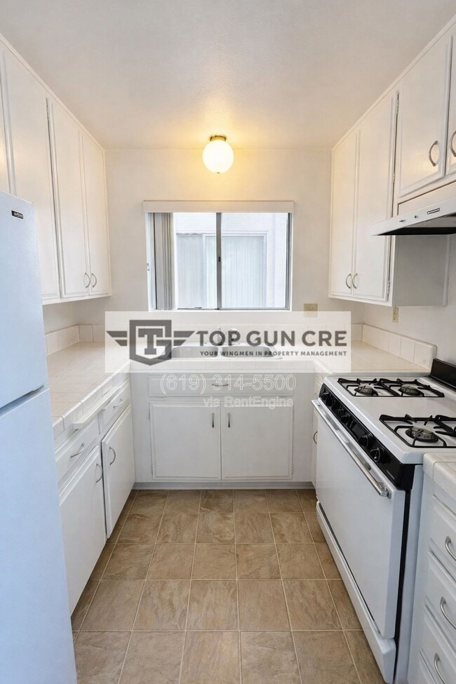 Photo - 3030 Monroe Ave Unit 5