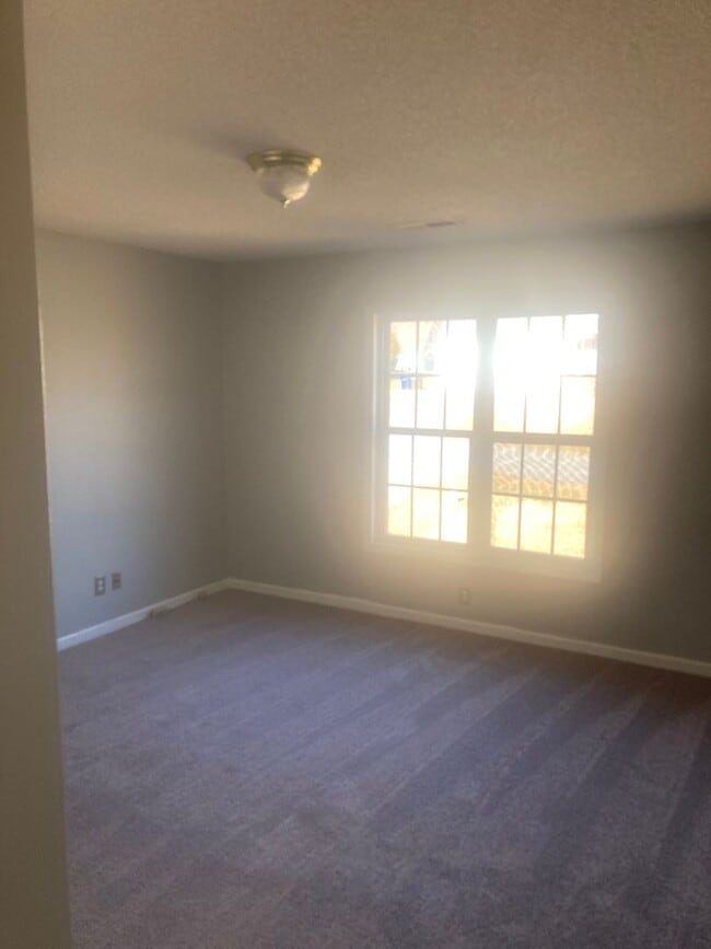 Photo - 716 Bluffridge Trail