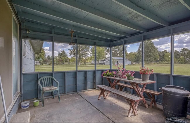 Photo - 4410 E 26th St