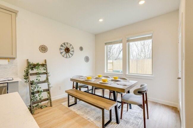 Photo - 31915 Bromley Fern Dr