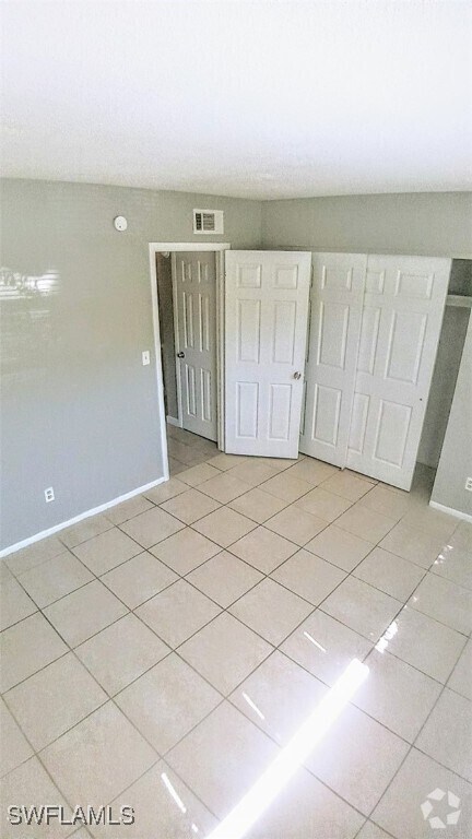 Building Photo - 2241 Euclid Ave Unit 1 Rental