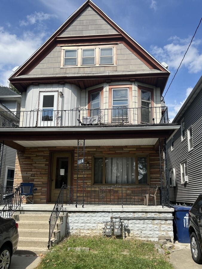 Photo - 114 Woodside Ave Unidad LOWER APARTMENT