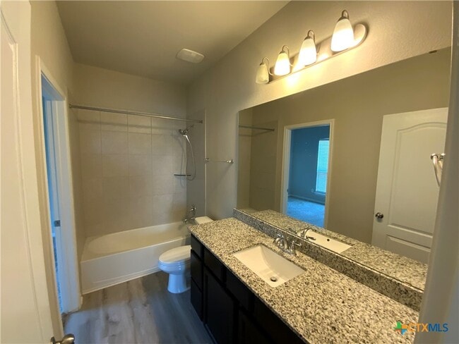 Photo - 1236 Grand Oak Trl