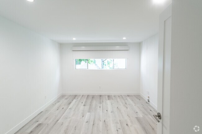 Habitación - 605 San Vicente Blvd