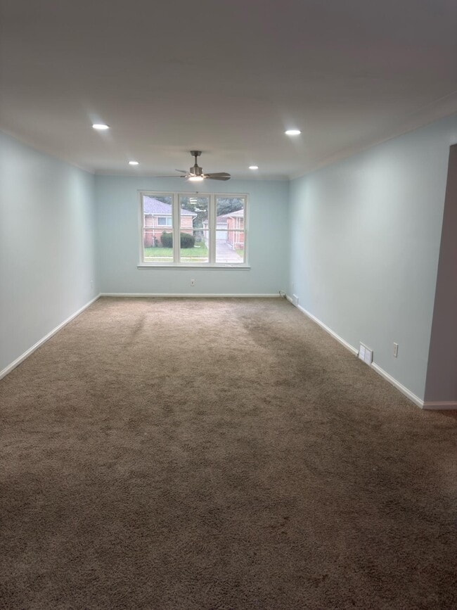 Photo - 21345 Sloan Dr