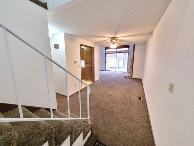 Building Photo - 3832 Auburn Rd NE Unit 3832