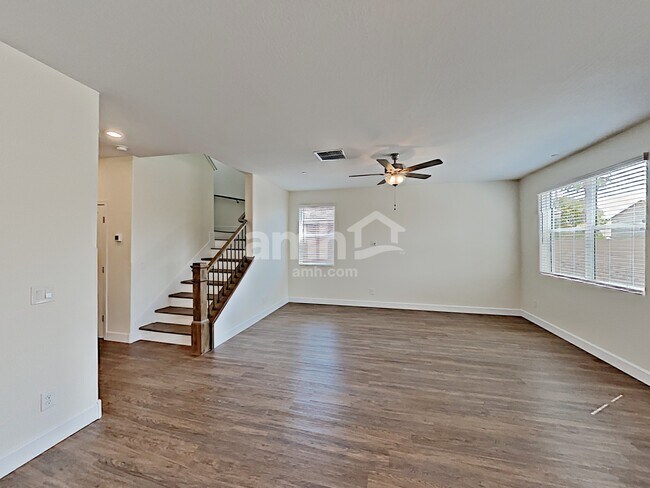 Photo - 12526 N 60th Ave