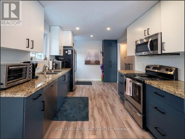 Photo - 807 Greenfield Crescent
