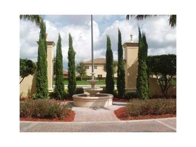 Photo - 3390 NE 13th Cir Dr