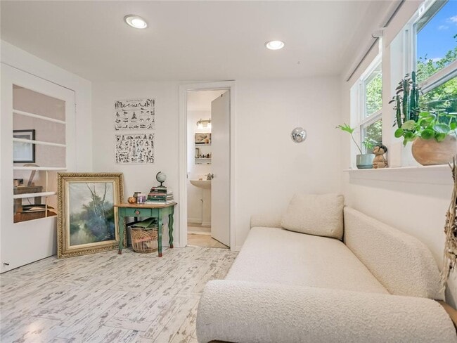 Photo - Classic 2 Bed House in Historic Hancock Neighborhood