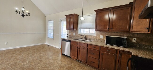 Photo - 2969 Brewster Drive