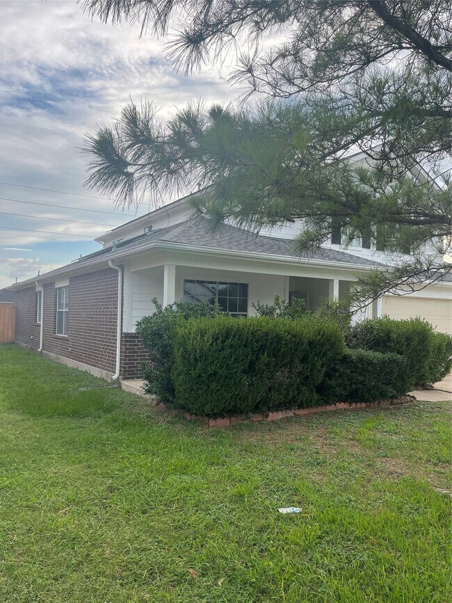 16939 Watering Oaks Ln