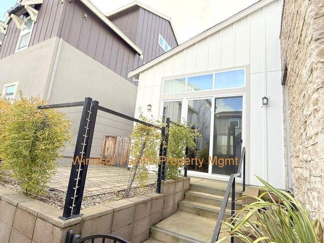 Photo - Beautifully Upgraded Contemporary Home in Wallis Ranch ! Close to Quarry Lane School !