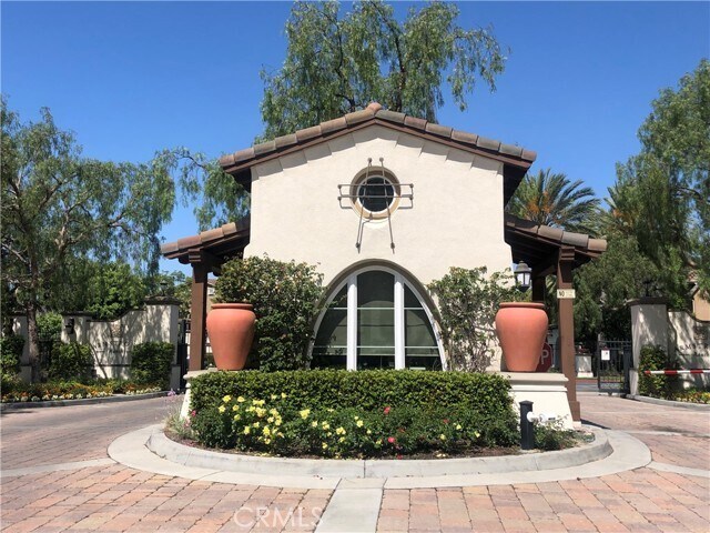 Photo - 3306 S Sheffield Rd