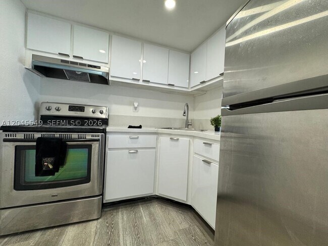 4550 NW 9th St Unit 709E