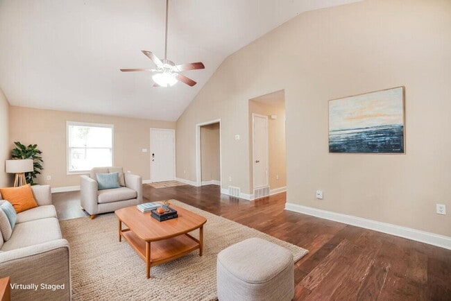 Photo - 732 Charter Oak Dr