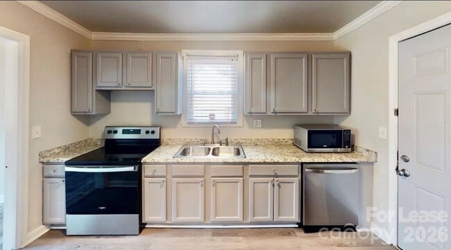 Photo - 2320 Vanderbilt Rd
