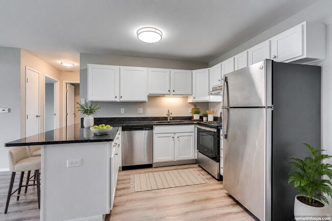 Photo - Springdale Apartments