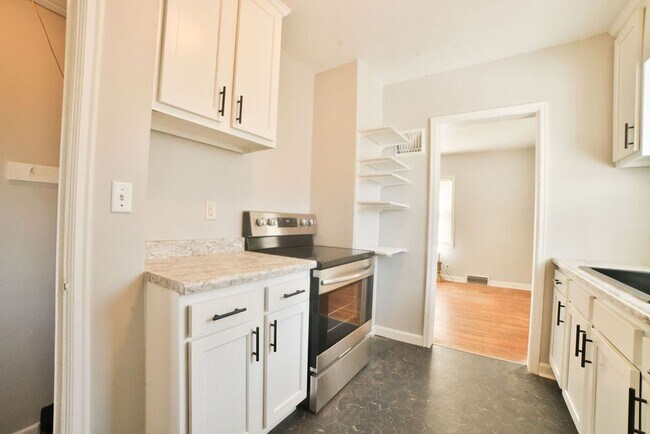 Photo - 715 S West Ave