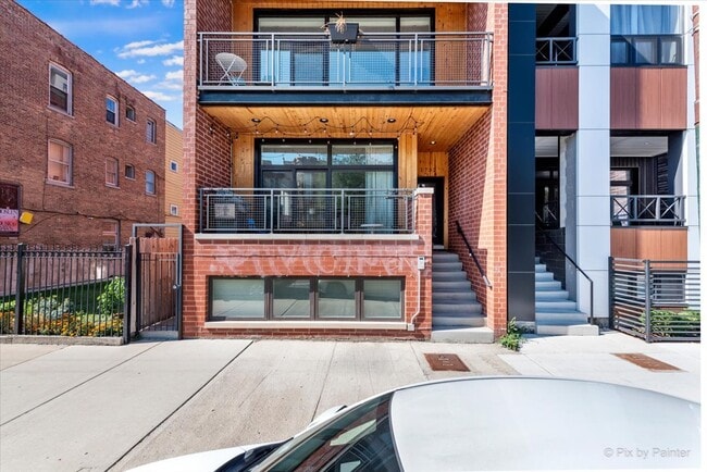 Photo - 1732 N California Ave Unit 1