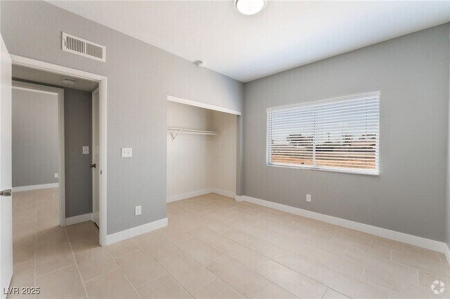 Building Photo - 5689 E Lake Mead Blvd Unit 2 Rental