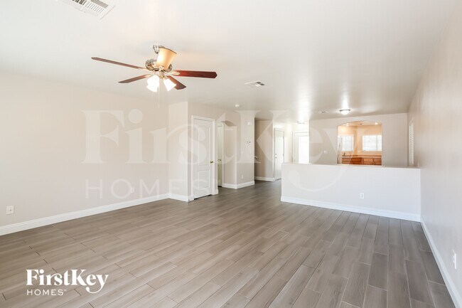 Photo - 705 Picasso Picture Ct