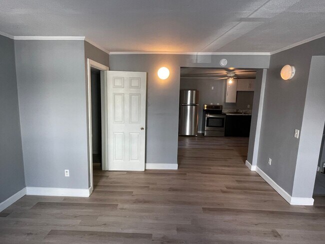 18 Lancaster St Unit 1F