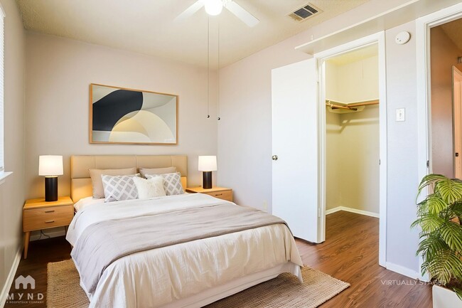 Photo - 12800 Tomanet Trail