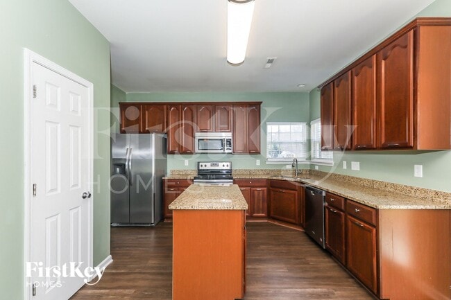 Photo - 5911 Parkstone Drive