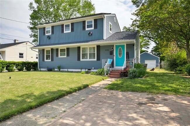 Building Photo - 205 Gumwood Dr Rental