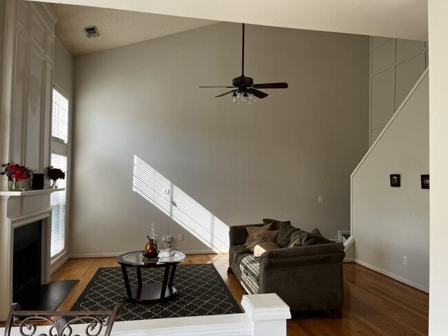 577 Ashland Pkwy