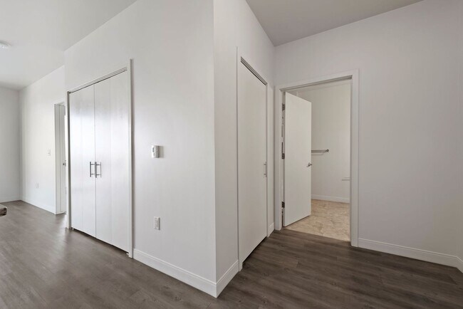 Photo - Freshwater Plaza Apartments