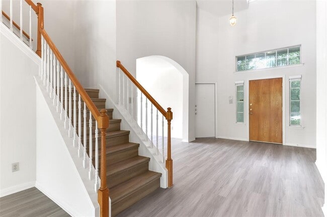 Photo - 8302 Cambria Dr