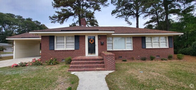 Building Photo - 3 Bedroom 1 1/2 Bath Ranch style brick hom... Rental