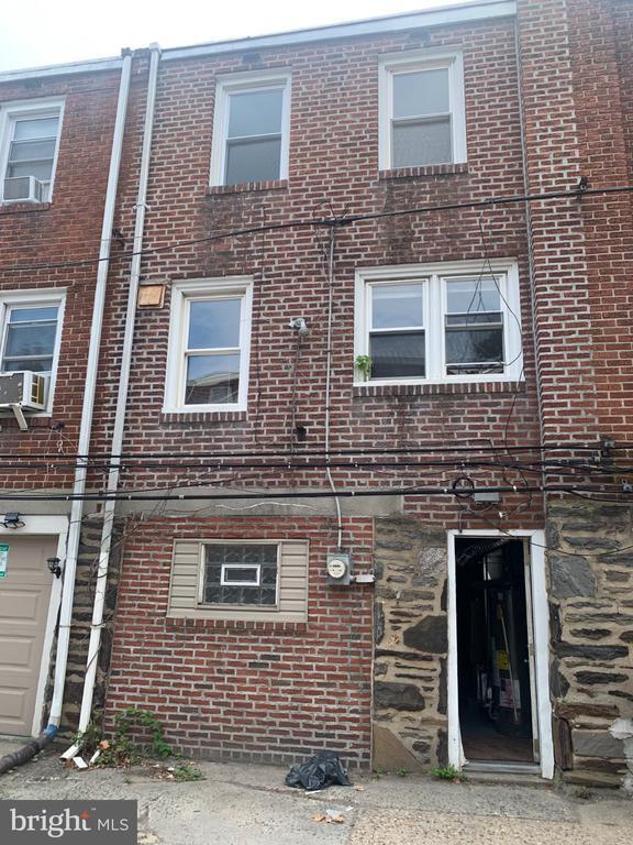 Photo - 1367 Edgehill Rd