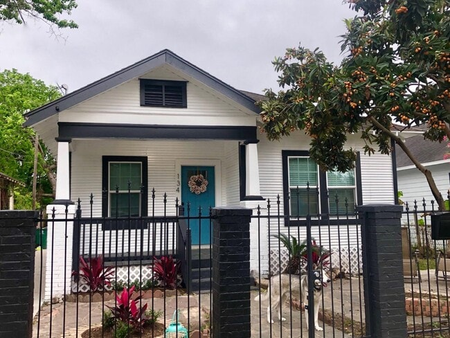 Building Photo - 134 N Everton St Rental