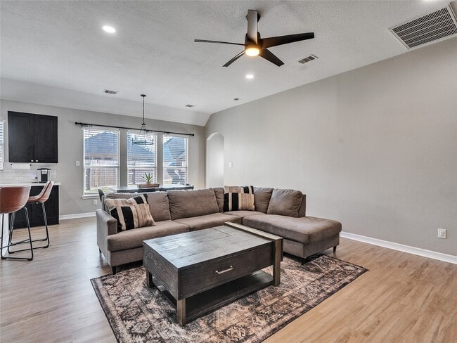 Building Photo - 16022 Coco Shores Ct